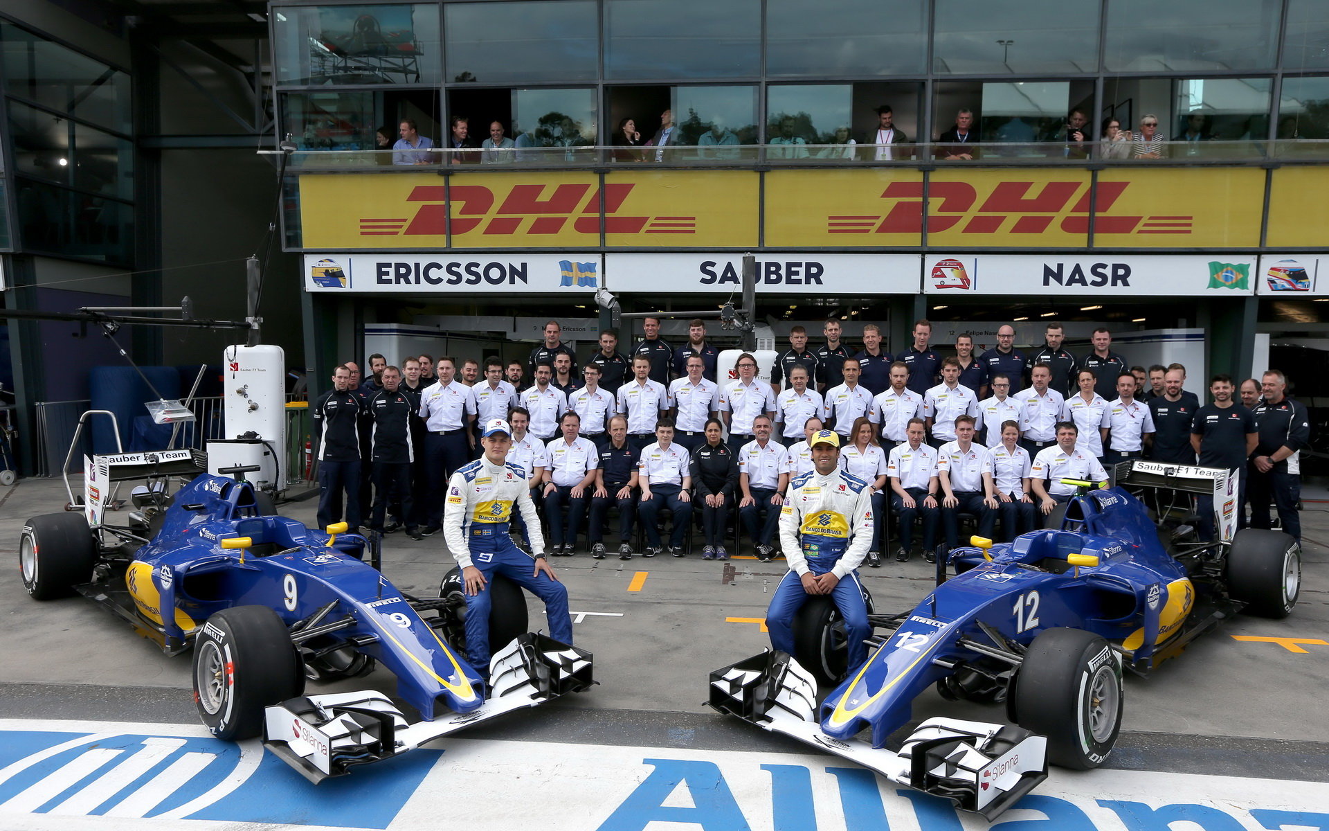 Hromadná fotografie týmu Sauber v Melbourne