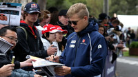 Marcus Ericsson při autogramiádě v Melbourne