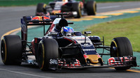 Max Verstappen při závodě v Melbourne