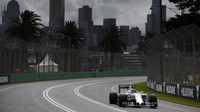 Valtteri Bottas při kvalifikaci v Melbourne