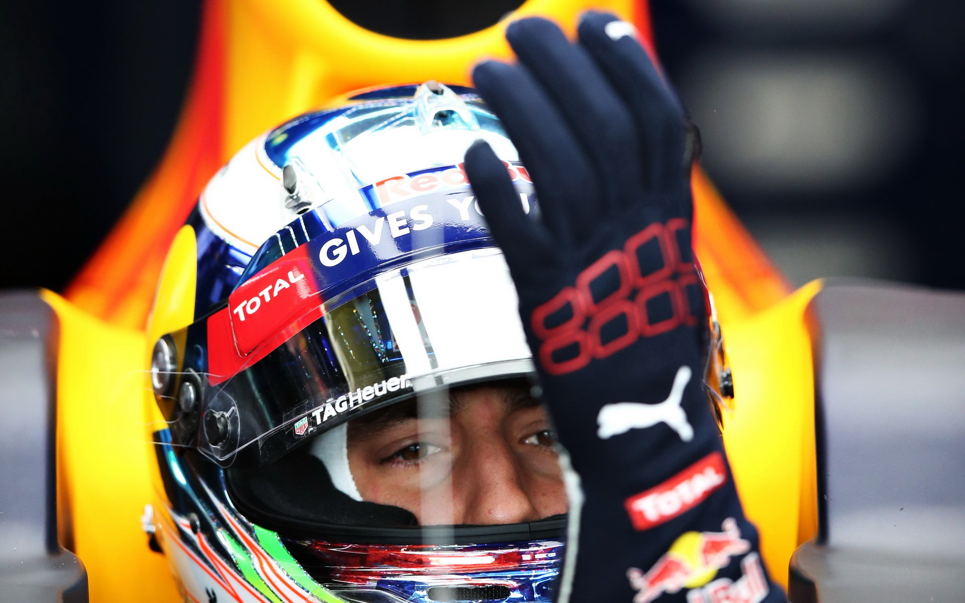 Daniel Ricciardo v Melbourne