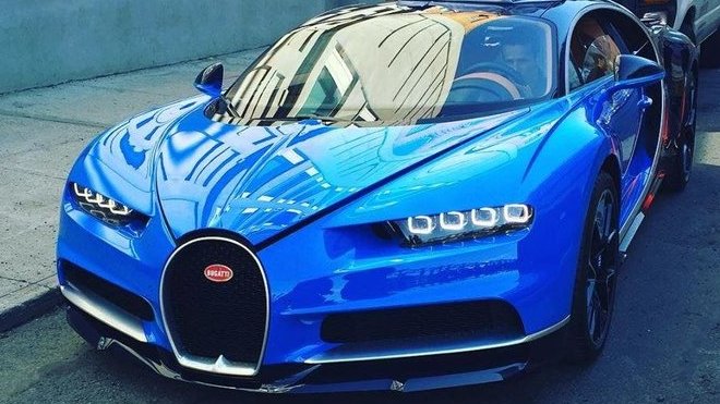 Bugatti Chiron na ulici v New Yorku