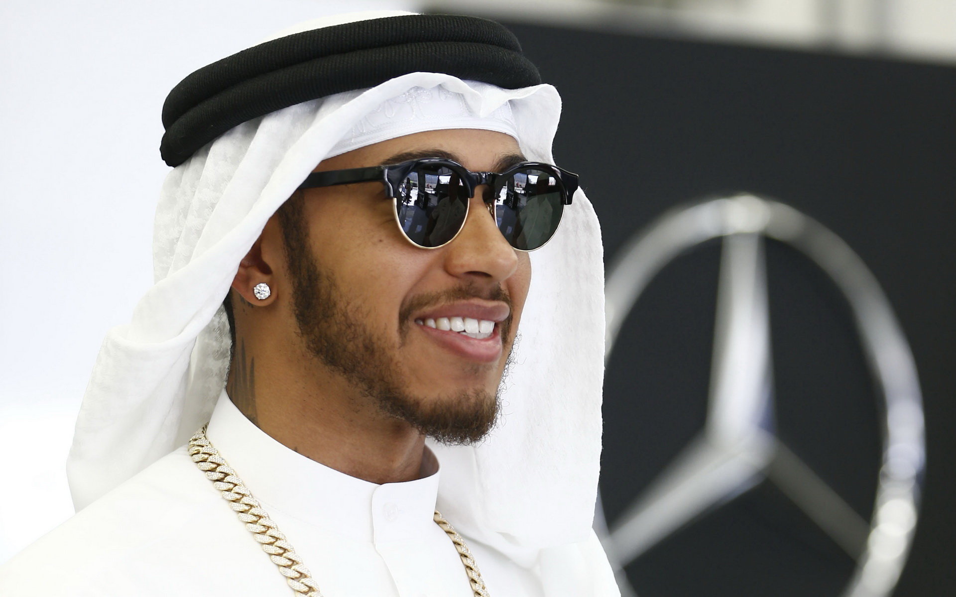 Lewis Hamilton v Bahrajnu