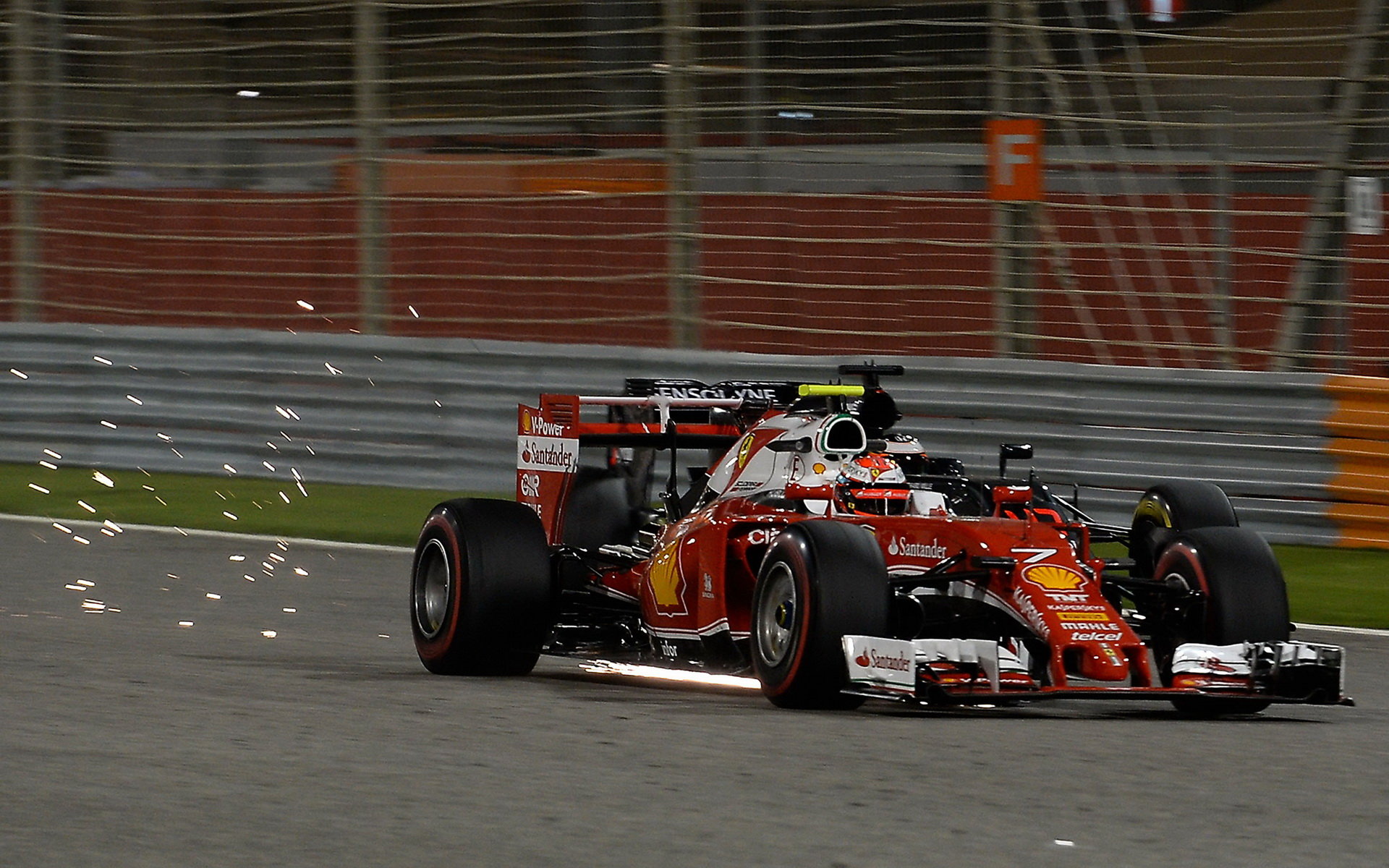 Stříbrný Kimi Räikkönen v Bahrajnu odjel velmi dobrý závod, dosáhl by po lepším startu na vítězství?