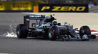 Nico Rosberg při kvalifikaci v Bahrajnu