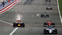 Daniel Ricciardo v závodě v Bahrajnu
