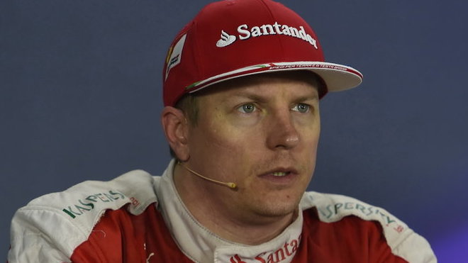 Kimi Räikkönen na tiskovce po závodě v Bahrajnu