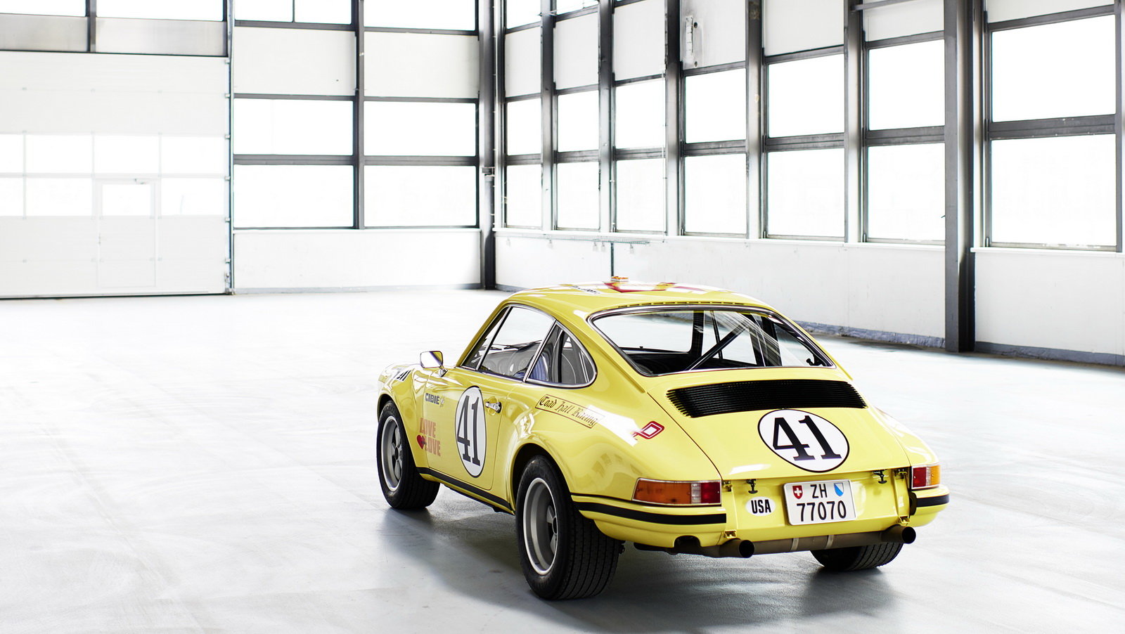 Porsche 911 2.5 S/T zpět ve své původní podobě.