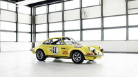 Porsche 911 2.5 S/T na dobové fotce.