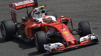 Kimi Räikkönen pří pátečním tréninku v Číně
