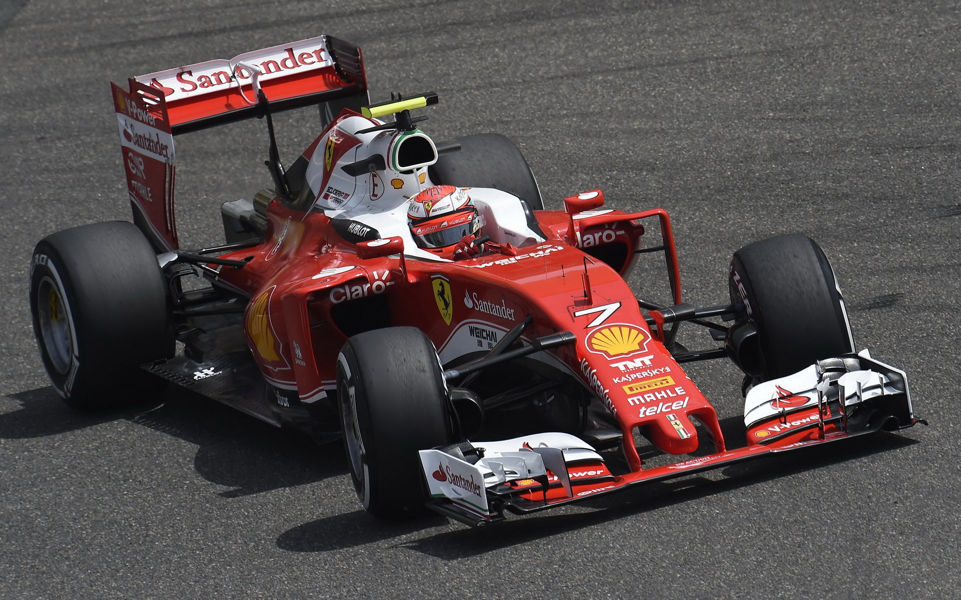 Ferrari raději nasazuje menší vylepšení a v každém závodě, spíše než aby se soustředilo na větší balíčky