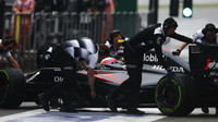 Jenson Button v kvalifikaci v Číně