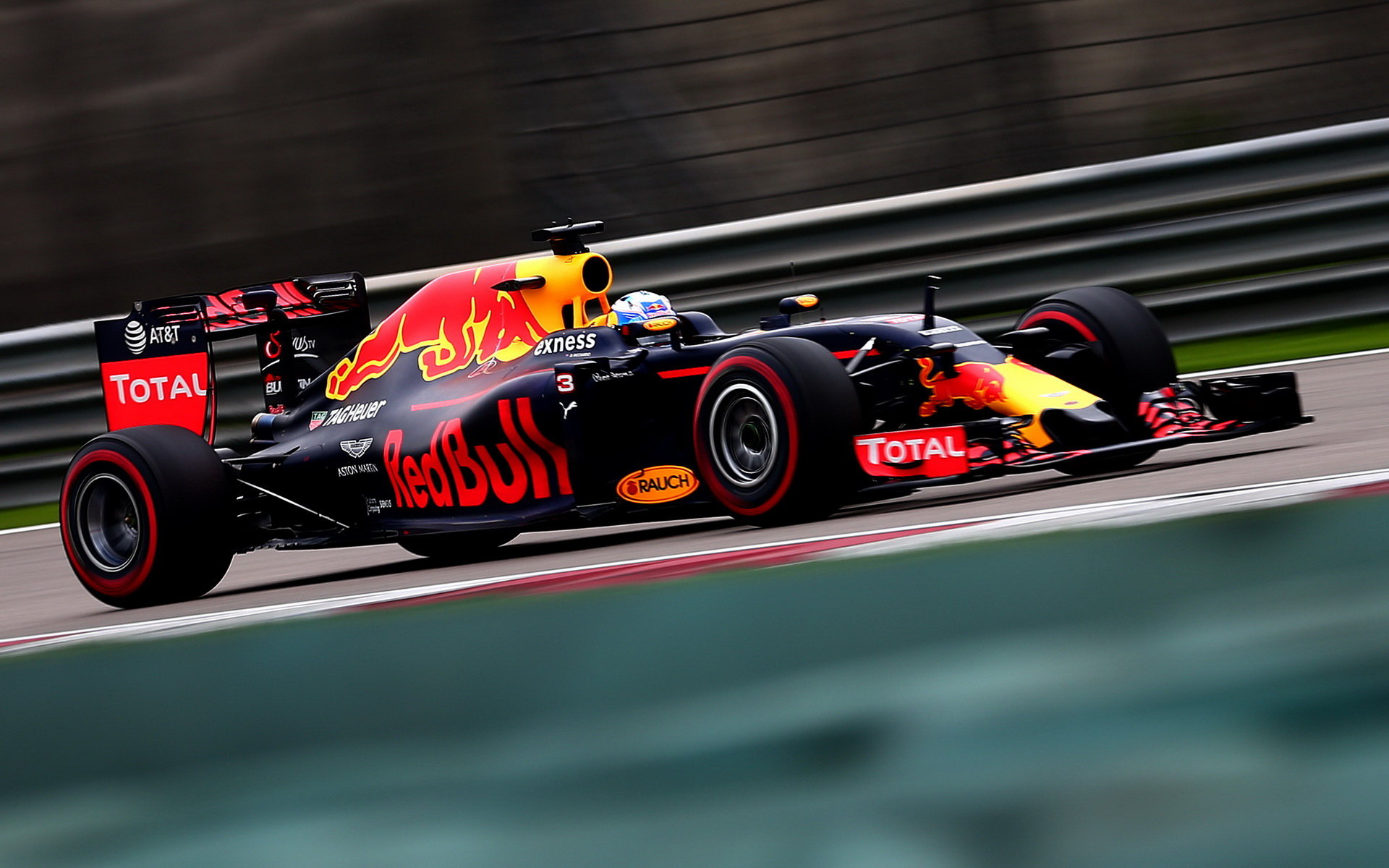Daniel Ricciardo v kvalifikaci v Číně