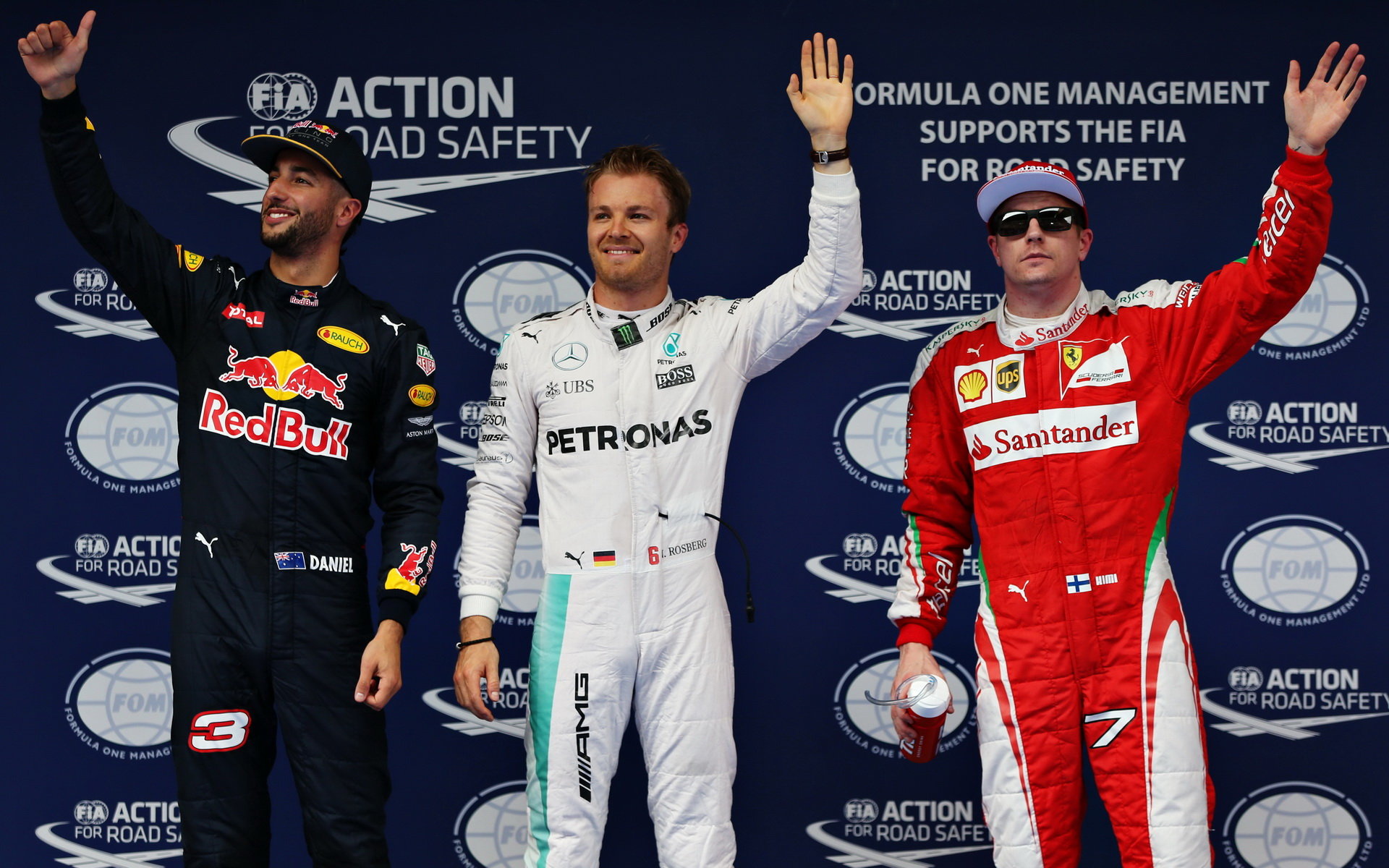Daniel Ricciardo, Nico Rosberg a Kimi Räikkönen po kvalifikaci v Číně