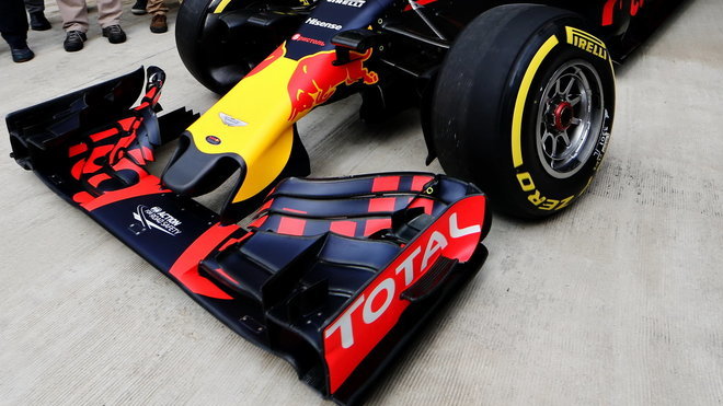 Přední křídlo Red Bullu RB12