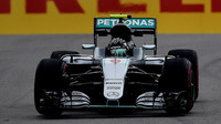 Nico Rosberg při pátečním tréninku v Soči