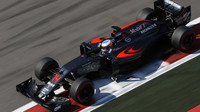 Fernando Alonso při závodě v Soči