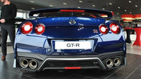 Nový Nissan GT-R (2017) se představil v showroomu značky v Praze