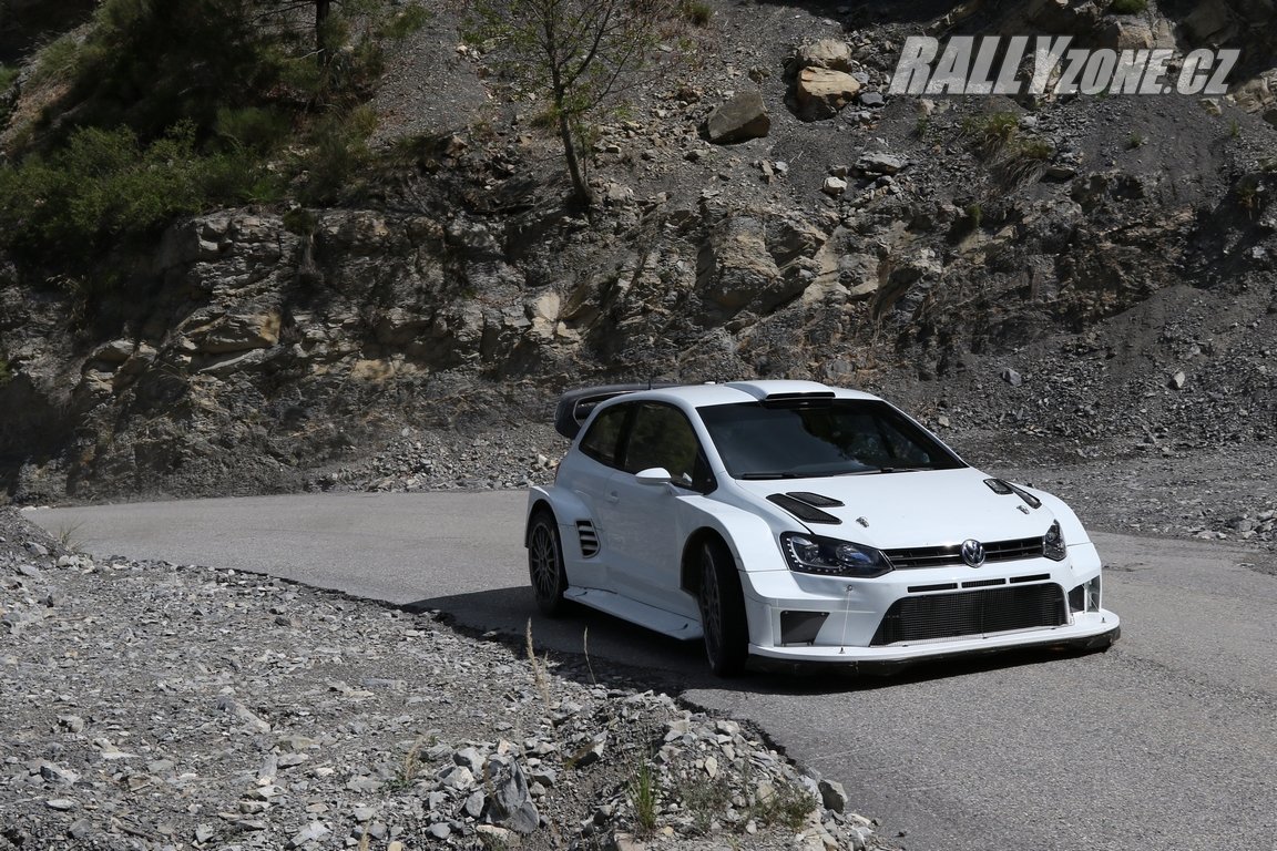 Šance pohasly - Polo WRC 2017 jezdilo jen v rámci testů