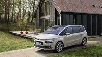 Citroën C4 Picasso podstoupil modernizaci, dostal nový design a lepší interiér.