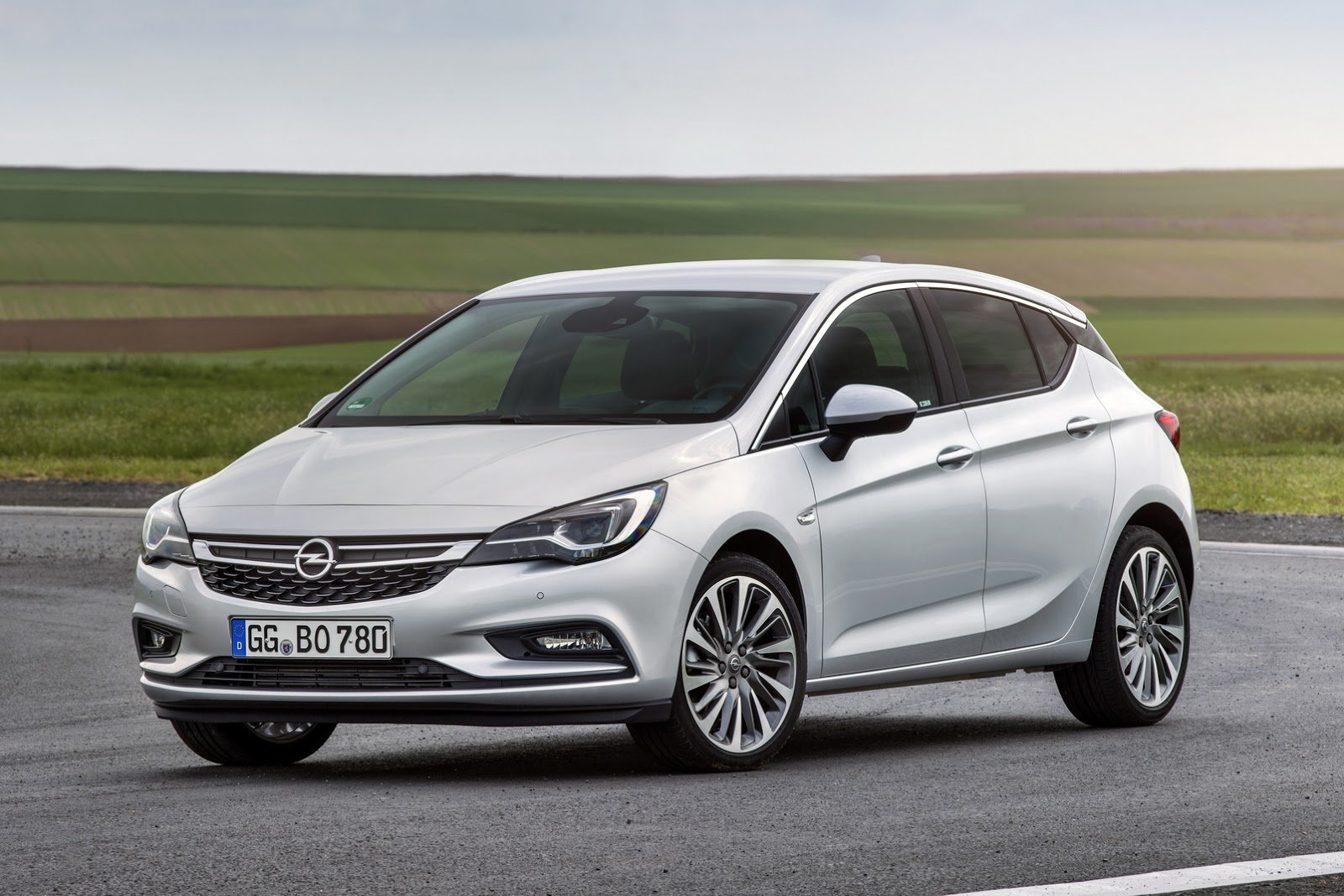 Kompaktní rodinné auto roku - Opel (Vauxhall) Astra