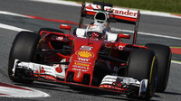 Sebastian Vettel při tréninku v Barceloně