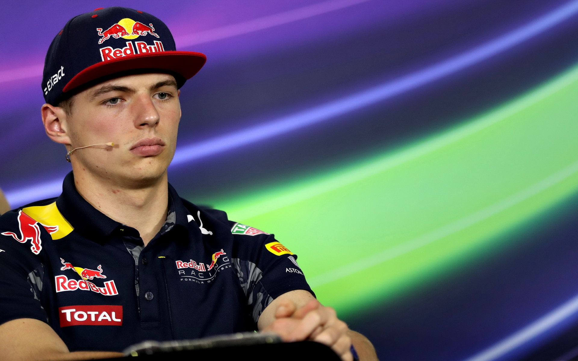 Max Verstappen na tiskovce v Barceloně