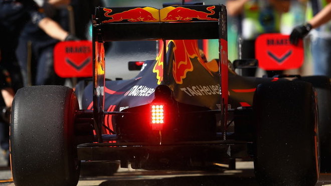 Bude i v příští sezoně tepat v zadní části Red Bullů agregát Renault?