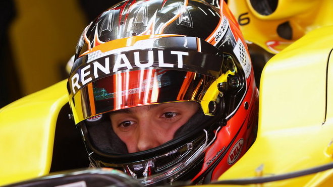 Esteban Ocon po tréninku v Barceloně zasedne do F1 i na Silverstone