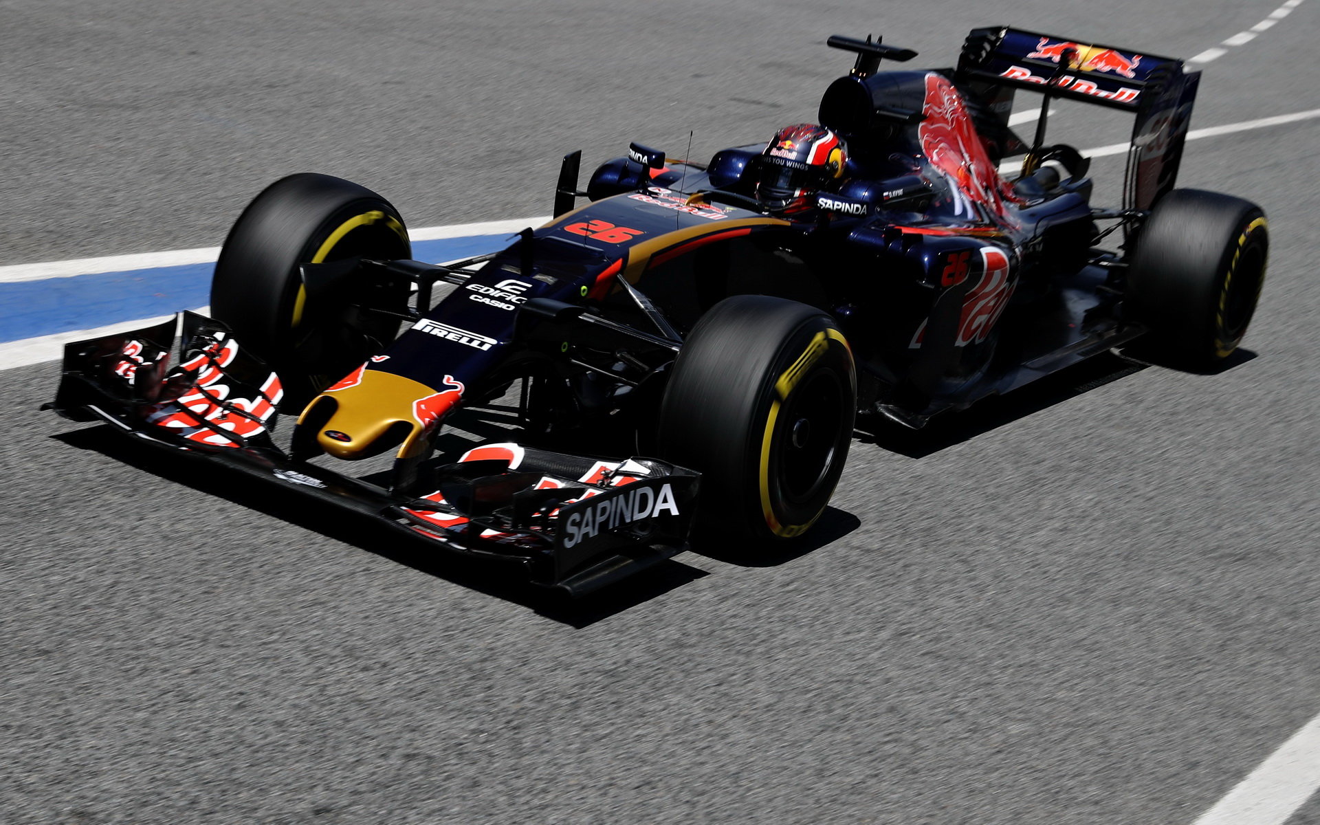 Daniil Kvjat dosáhl v Barceloně s Toro Rosso nejrychlejšího kola