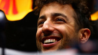 Daniel Ricciardo při mezisezónních testech v Barceloně