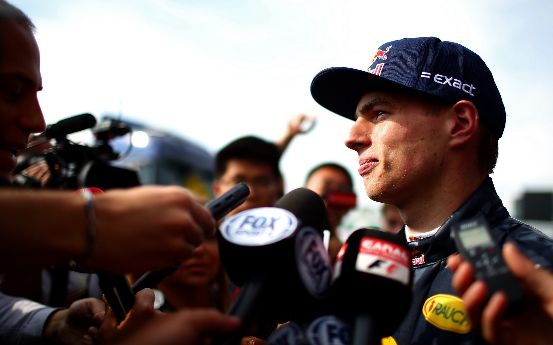 Max Verstappen při mezisezónních testech v Barceloně