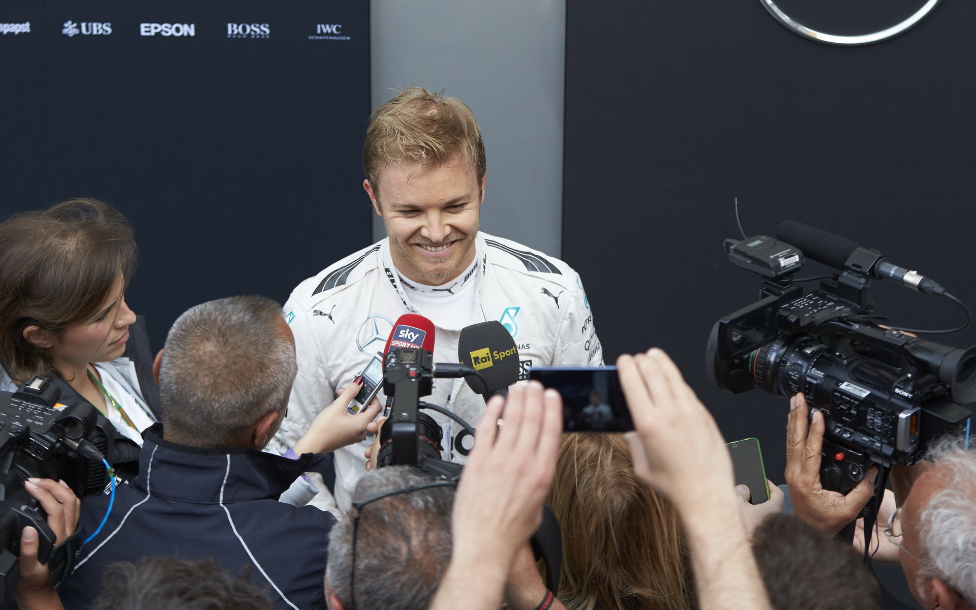 Nico Rosberg při mezisezónních testech v Barceloně