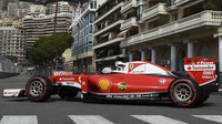 Sebastian Vettel při tréninku v Monaku