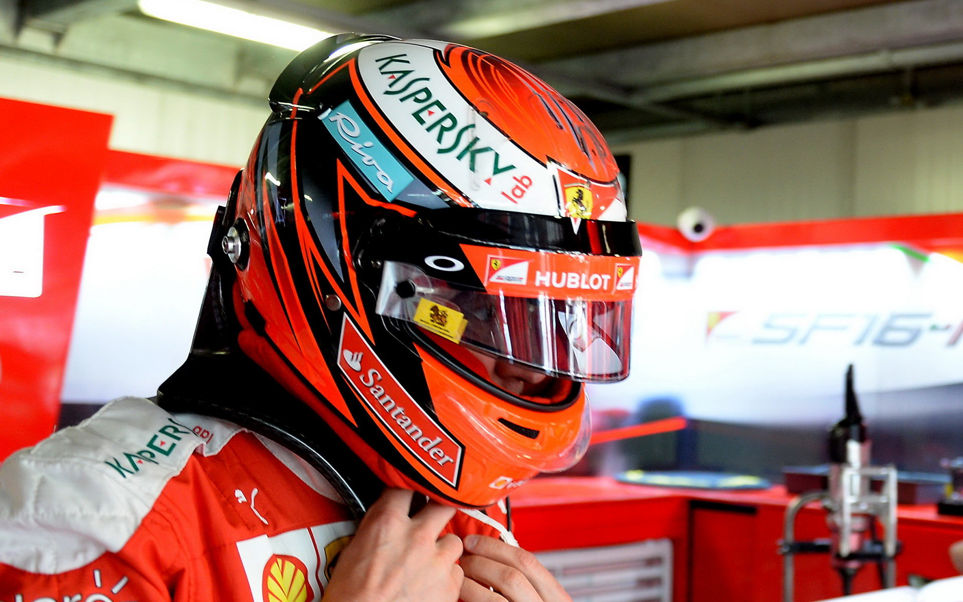 Räikkönen se při kvalifikaci v Monaku o Vettelovi zrovna příznivě nevyjadřoval