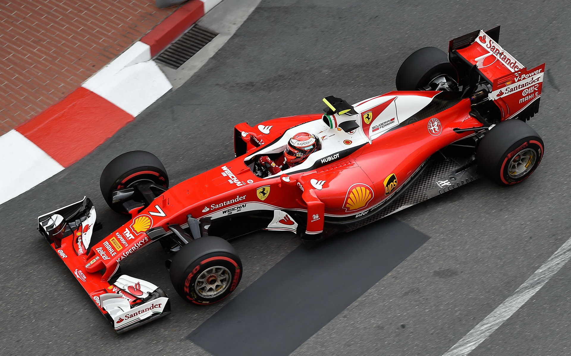 Kimi Räikkönen věří, že se Ferrari brzy zvedne - jejich "balík je mnohem lepší" než minulý rok