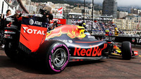 Max Verstappen při tréninku v Monaku