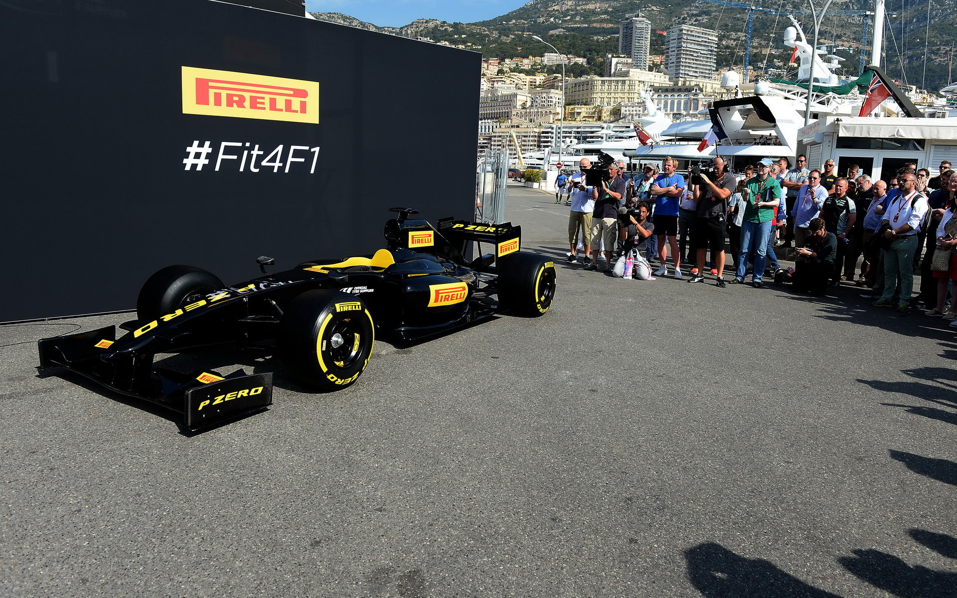 Pirelli představuje pneumatiky pro rok 2017 v Monaku