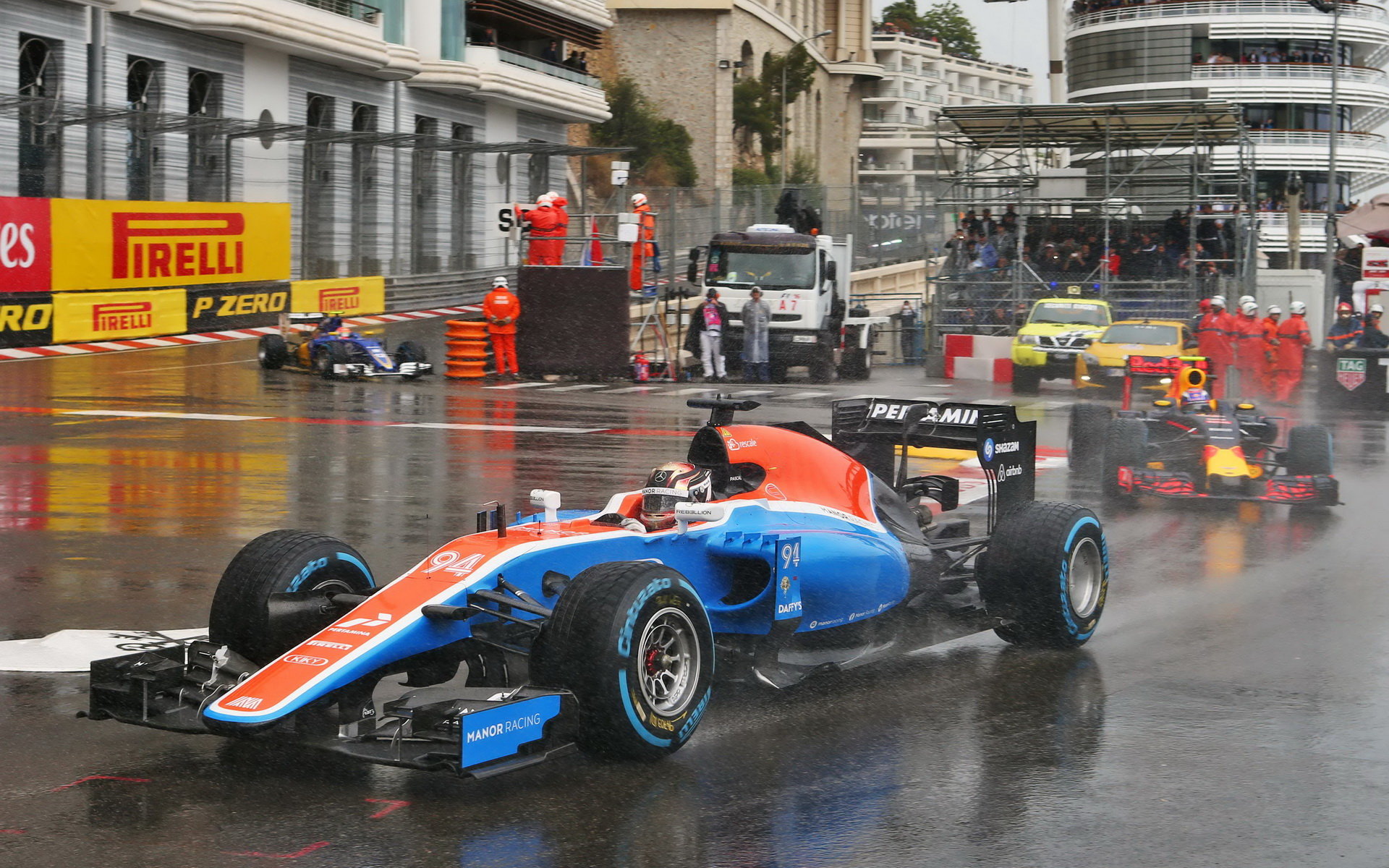Pascal Wehrlein v závodě v Monaku