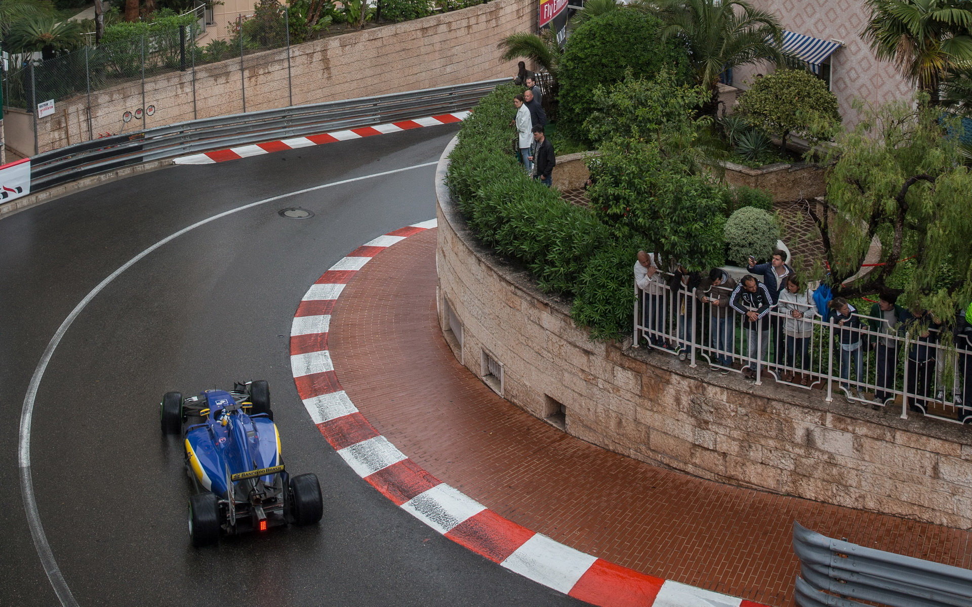 Marcus Ericsson v závodě v Monaku