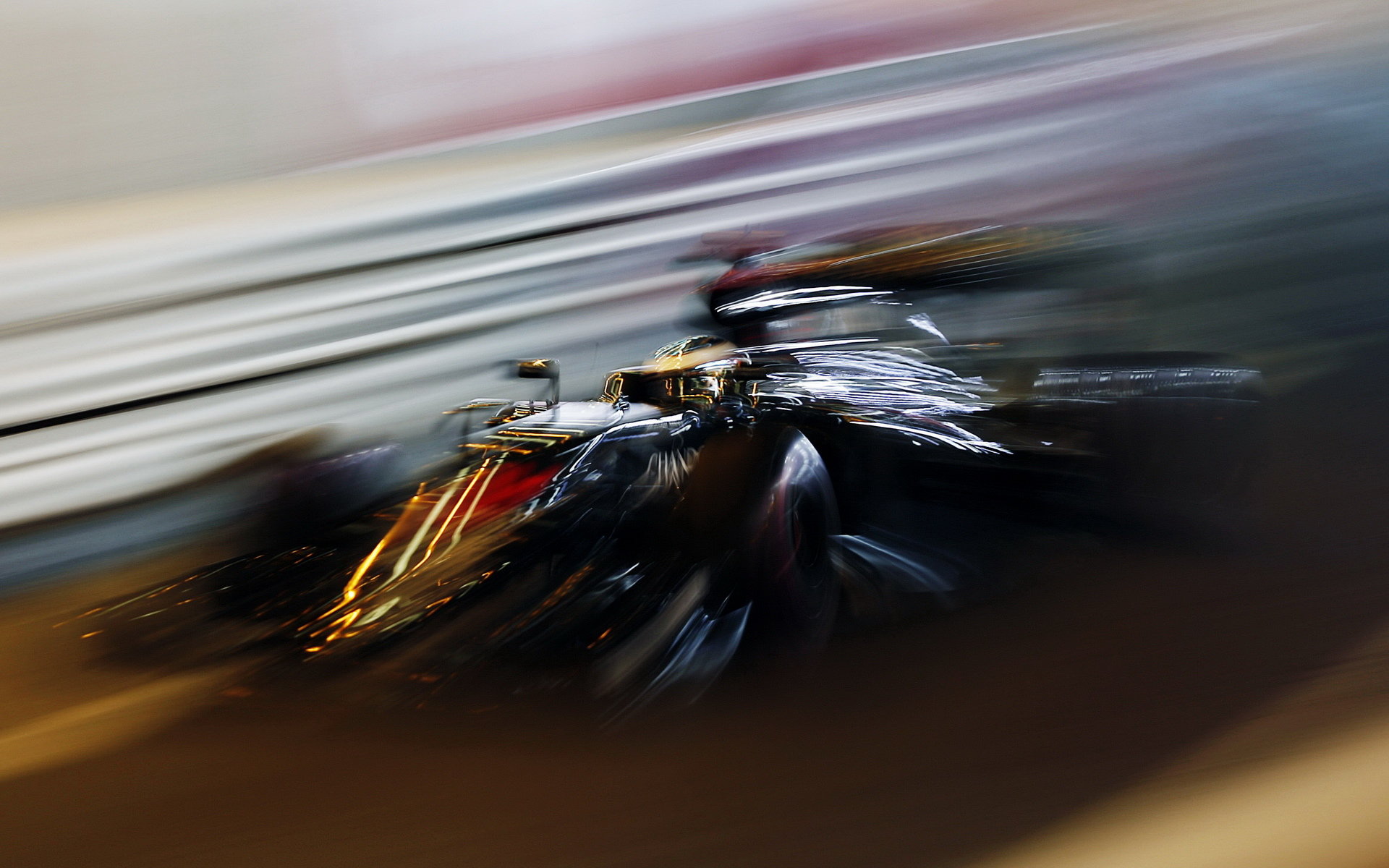 Návrat Buttona do vozu v Monaku přinese další publicitu McLarenu a jeho partnerům