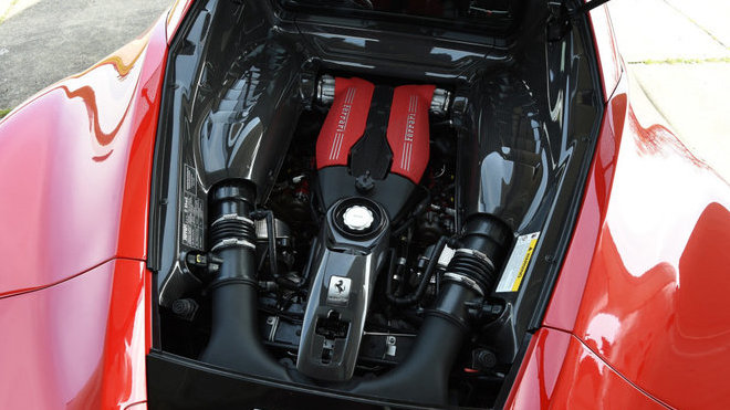 Nejlepší motor roku 2016 pochází z dílen Ferrari.