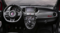 Fiat 500S hraje na sportovní notu, technika je nicméně zcela sériová.