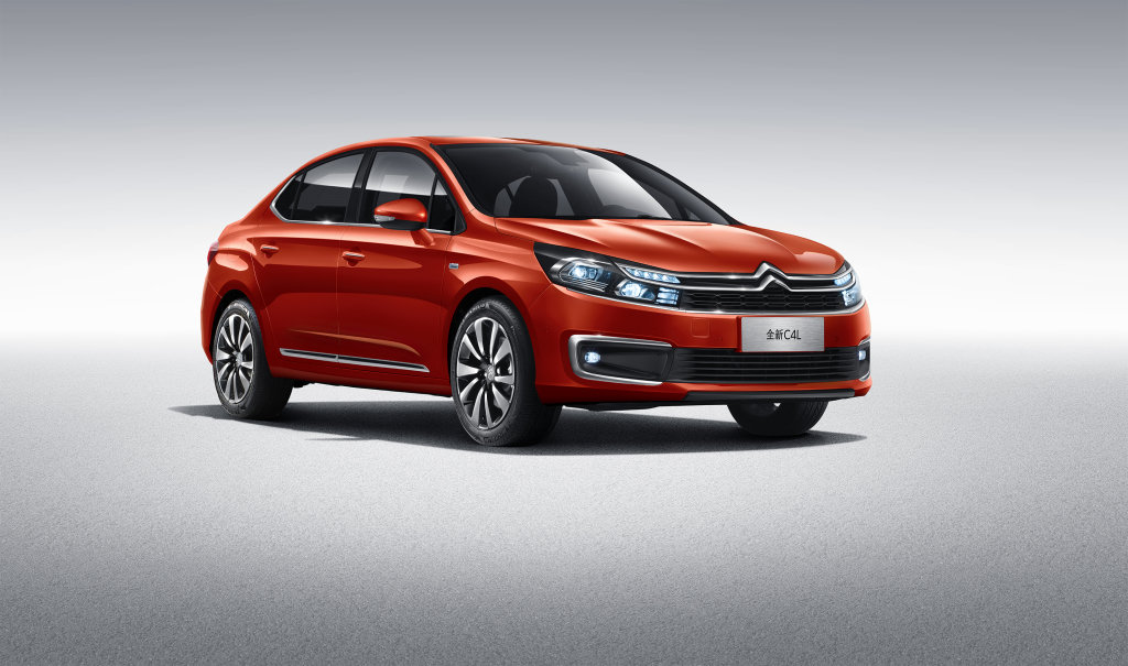 Citroën C4L po faceliftu připomíná novou C6.