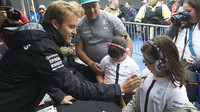 Nico Rosberg při autogramiádě v Kanadě