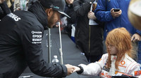 Lewis Hamilton při autogramiádě v Kanadě