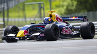 Lindsey Vonnová za volantem Formule Renault 3.5