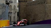 Kimi Räikkönen při tréninku v Baku