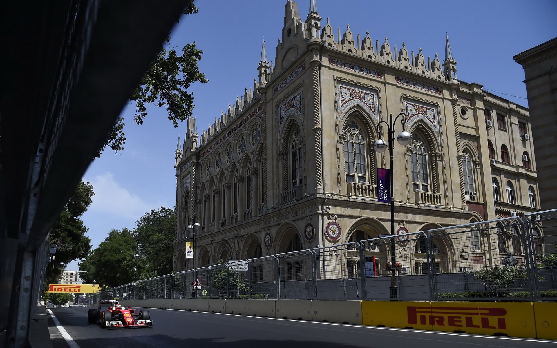 Kimi Räikkönen při kvalifikaci v Baku