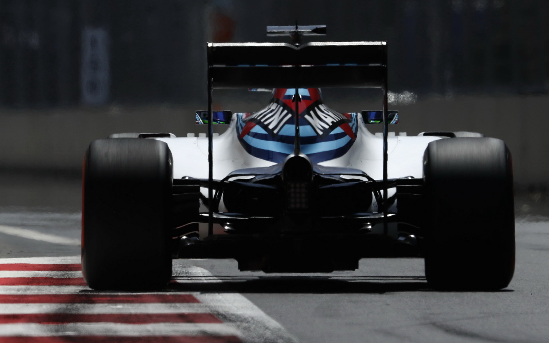 Williams by se chtěl příští rok dostat na úroveň Mercedesu a Ferrari